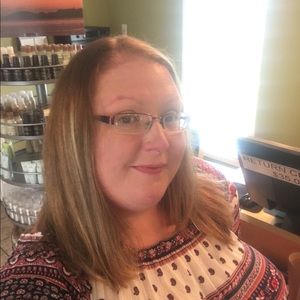 Meet your Posher, Pamela